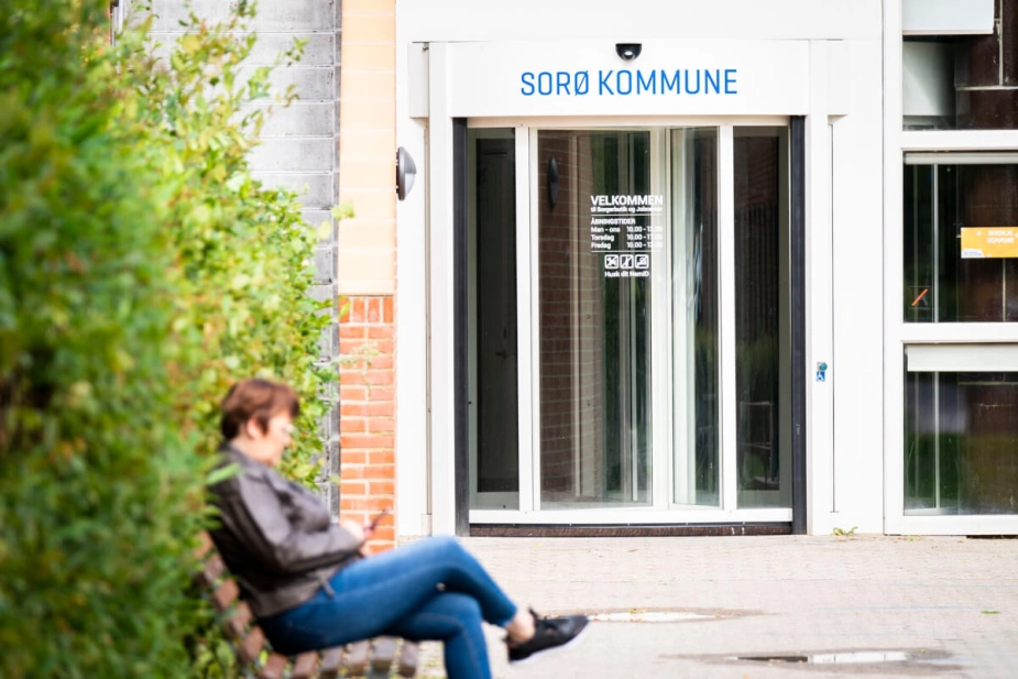 Forretningshemmeligheder og fortrolige oplysninger er på grund af en overstregningsfejl blevet lækket i Sorø Kommune.