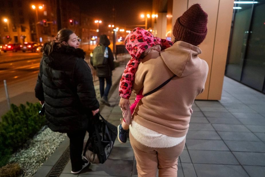 Særloven giver ukrainske flygtninge lov til at arbejde og gå i skole i Danmark samt benytte sig af sundhedsydelser.