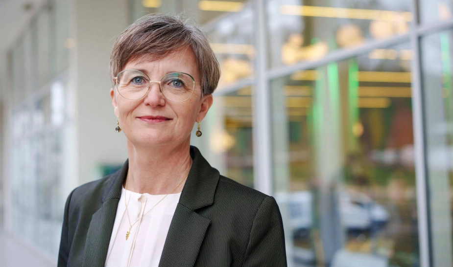 "Vi kan se på tallene, at der er interesse, og vi ved, at der er flere kommuner, der overvejer det," siger Dorte West med henvisning til, at 72 kommuner allerede har søgt kompetenceforløb i helhedspleje.