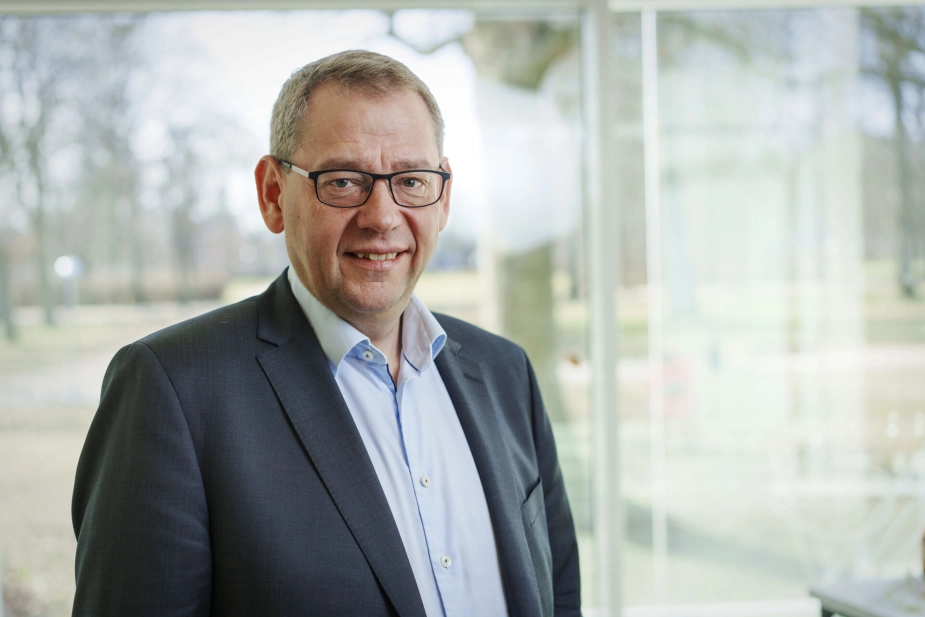Allerød lider ifølge borgmester Karsten Längerich (V) under, at kommunen på grund af sit lave socioøkonomiske indeks ikke får fuld dækning for stigende udgifter til det specialiserede socialområde.
