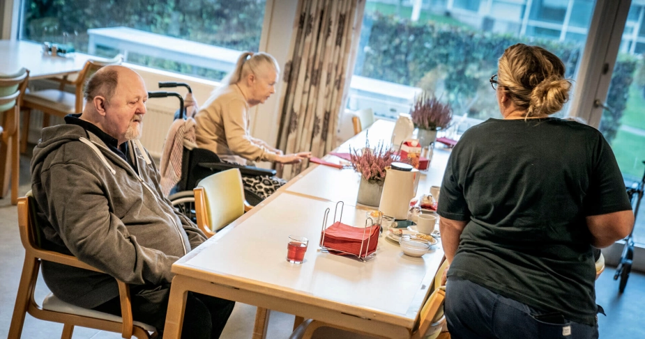 15 kommunale plejehjem får demensrejseholdet på besøg for at forebygge omsorgstræthed. (Arkivbillede)