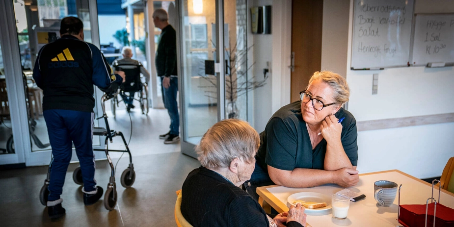 Det præcise omfang, formål og målgruppe for regionernes nye sundheds- og omsorgspladser fremgår ikke af sundhedsreformen. Det er netop det, som Sundhedsstyrelsen skulle beskrive i notatet, som ventes præsenteret for aftalepartierne i morgen fredag.