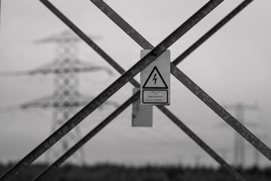 Søren Homann (K), udvalgsformand i Hjørring Kommune, vil ikke vente på, at Energinet får udbygget elnettet de næste 10-15 år. Han vil have lov til at give den lokalt producerede strøm til kommunens virksomheder.