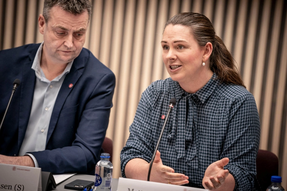 "Statsrevisorerne finder det utilfredsstillende, at Social- og Boligministeriet ikke har sikret, at staten udbetaler korrekt refusion for kommunernes udgifter til borgeres ophold på herberger."