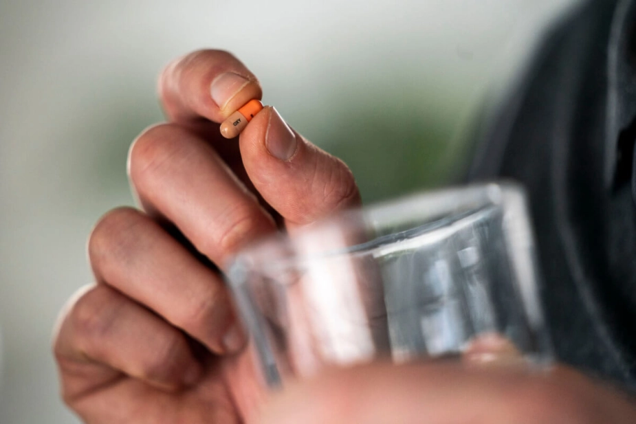 Rapporten indeholder syv anbefalinger til, hvordan kommuner og andre aktører bør indrette deres indsats mod unges brug af opioider og benzodiazepiner.