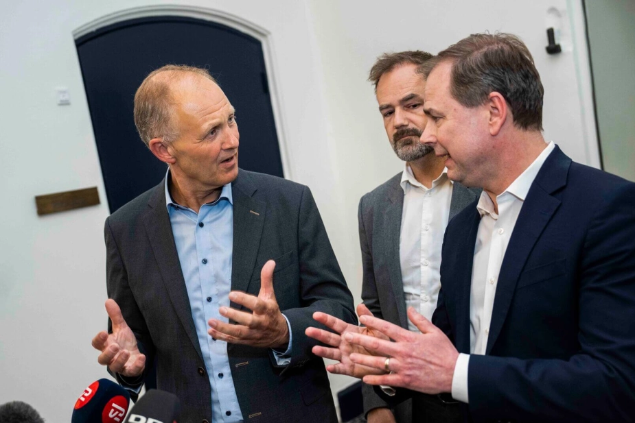 Alt peger på svære forhandlinger om økonomiaftalen for 2024, og derfor er regeringen angiveligt på vej med indrømmelser til kommunerne på det specialiserede socialområde.