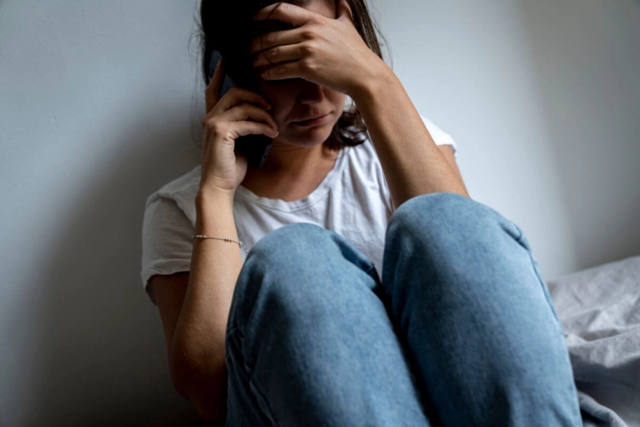 84 procent af forældrene svarer, at barnets situation har haft negative konsekvenser for deres liv i form af eksempelvis brud, skilsmisse, problemer med arbejde og økonomi.