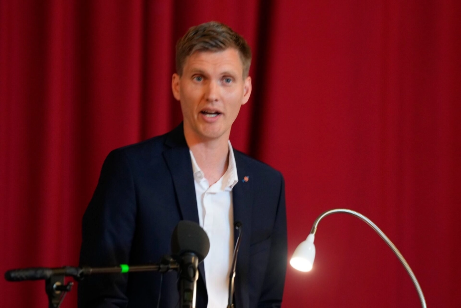 Ifølge Lasse Frimand Jensen skyldes besparelsen ikke, at museerne har fået statslige penge.