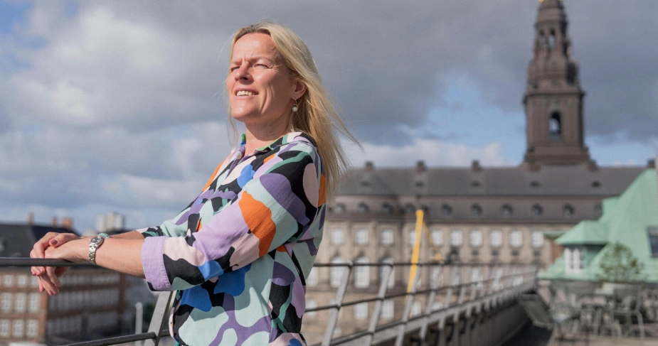 Mette Kierkgaard skal blandt andet redegøre for, hvordan regeringen vil løse sager, hvor udenlandske sygeplejersker "kommer i klemme" i Siri's sagsbehandlingssystem.