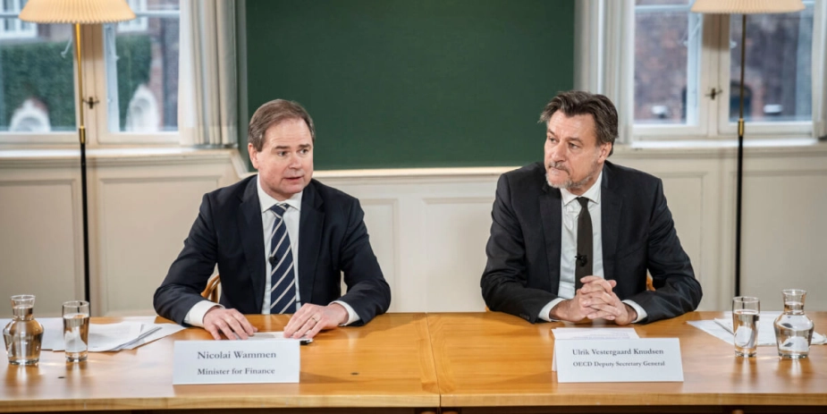 OECD's rapport om Danmark blev præsenteret i Finansministeriet i går af OECD's vicegeneralsekretær Ulrik Vestergaard Knudsen og finansminister Nicolai Wammen