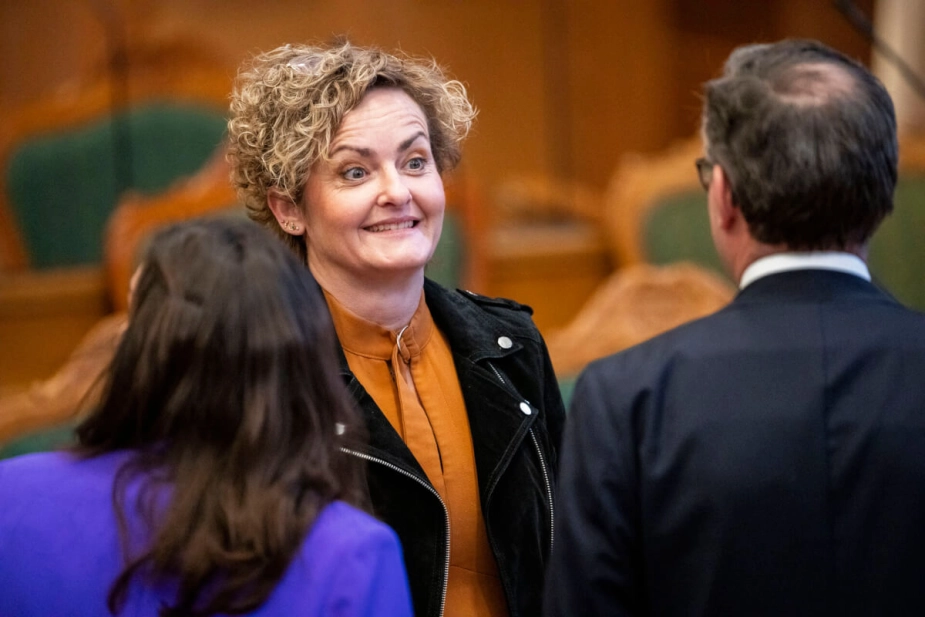 Vi kan ikke svare på, hvad der sker på hverken kort eller lang sigt i forhold til den internationale adoptionsformidling, siger socialminister Pernille Rosenkrantz-Theil.