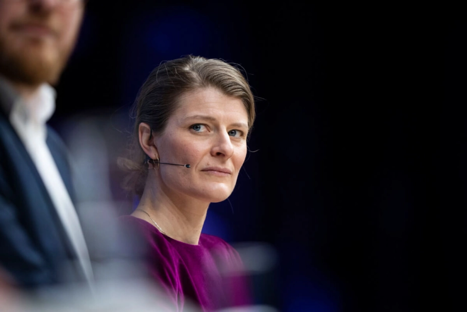 Siden offentliggørelsen af ekspertgruppens anbefalinger sidst i juni har beskæftigelsesminister Ane Halsboe-Jørgensen (S) forholdt sig tavs.