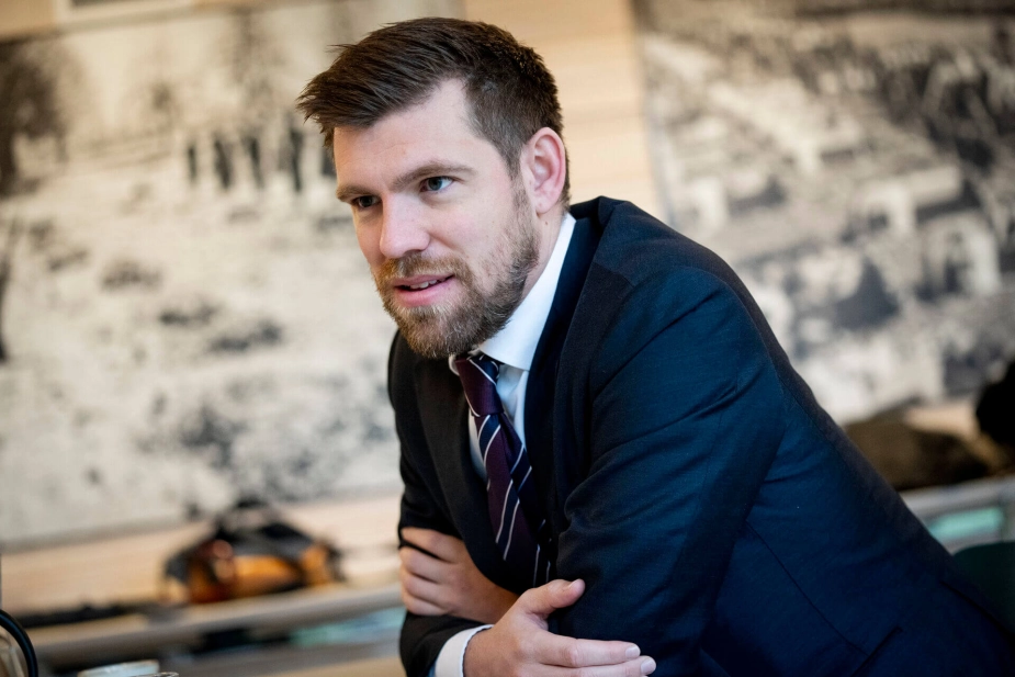 "Det handler om at bruge arealerne bedst muligt,” siger ministeren for byer og landdistrikter, Morten Dahlin.