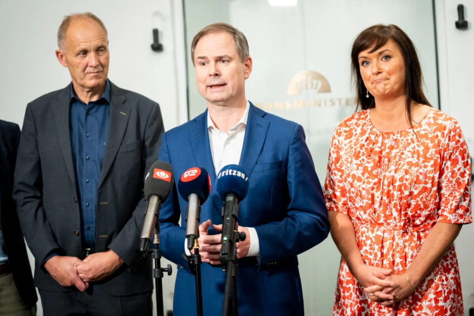 "Overskridelsen svækker troværdigheden om de aftalte anlægsrammer," sagde finansministeren til kommunerne oven på en overskridelse af anlægsrammen på 1,7 mia. kr. i 2023. Foreløbige tal viser en overskridelse på fem mia. kr. i 2024.