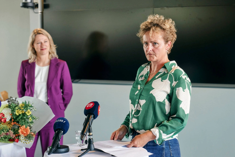 "Når antallet af 18-24-årige er faldet i perioden, skyldes det, at tilgangen var meget lav i 2021, og at afgangen var større end tilgangen i 3 ud af de 4 år – bare for at vi har de grundlæggende tal på plads," sagde den daværende socialminister Pernille Rosenkrantz-Theil.