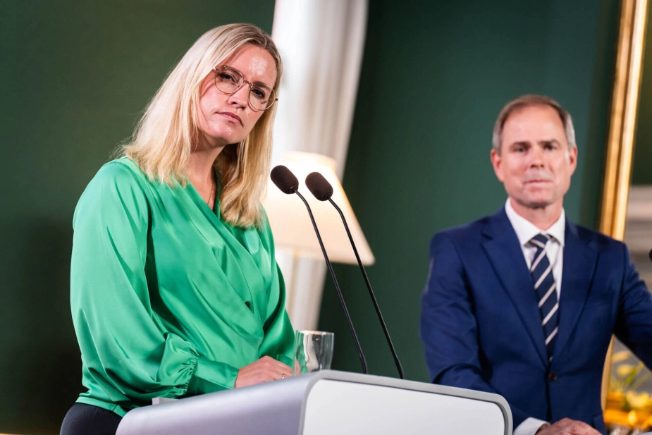 Økonomiminister Stephanie Lose (V) bliver den første minister, der melder ud om Kommissoriet. Venstre ønsker at komme bredt rundt, så man ikke skal blive ved at lappe på skævheder.