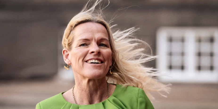 Ældreminister Mette Kierkgaard (M) bekræfter i et ministersvar, at der årligt kun kommer mellem 20 og 50 samtilsyn på plejehjem.