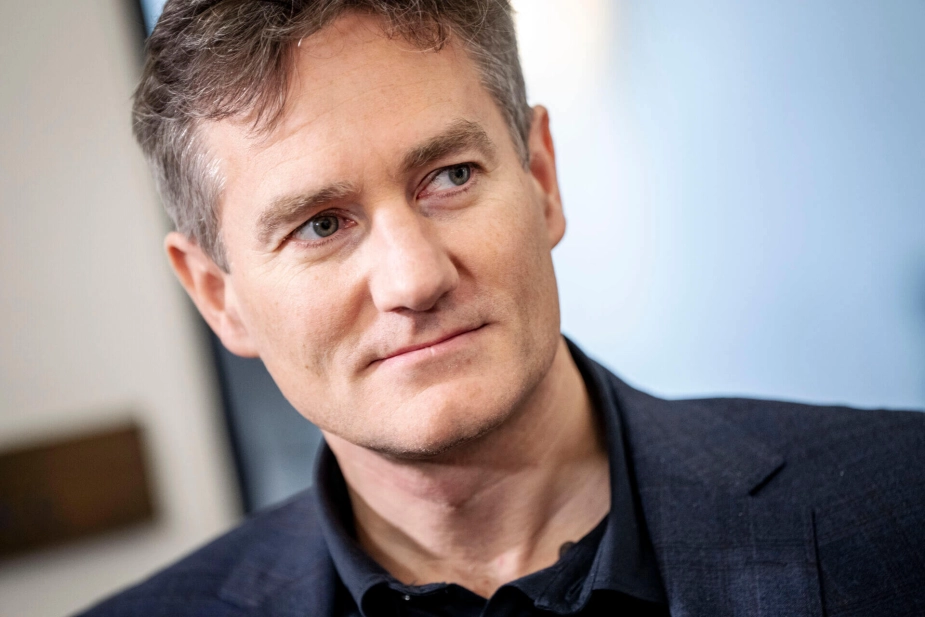 Rasmus Jarlov (K) er bormesterkandidat i Roskilde, og han vil samle den splittede borgerlige fløj.