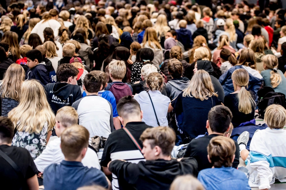 Hvert år står 45.000 unge udenfor job og uddannelse. (Arkivfoto).