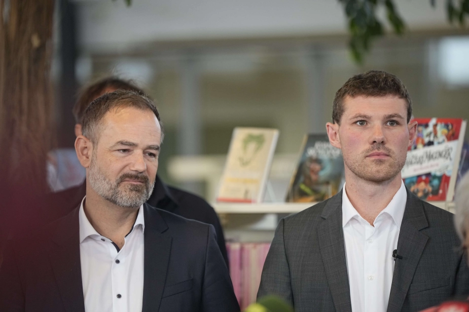 Jacob Bundsgaard (tv.) er snart fortid som borgmester i Aarhus og erstattes af Anders Winnerskjold (th.).