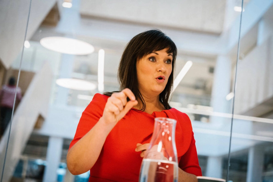 Hvis kommunerne igen overskrider anlægsrammen med milliardbeløb, kan de højst sandsynligt se frem til kritik fra indenrigs- og sundhedsminister Sophie Løhde (V).