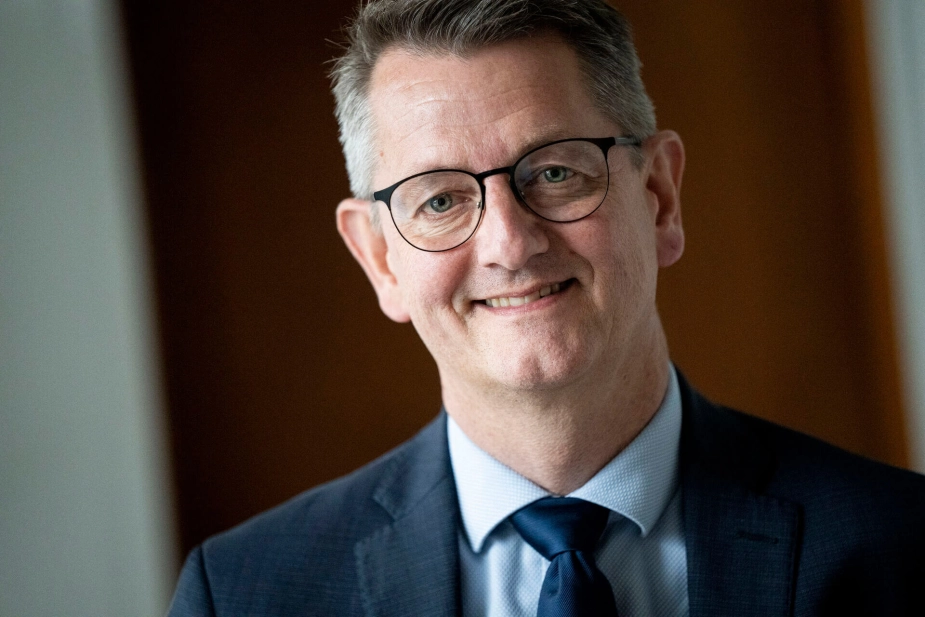 Torsten Schack Pedersen (V) lægger med nyt lovforslag op til, at kommunerne skal være en del af det nationale beredskab for cybersikkerhed.