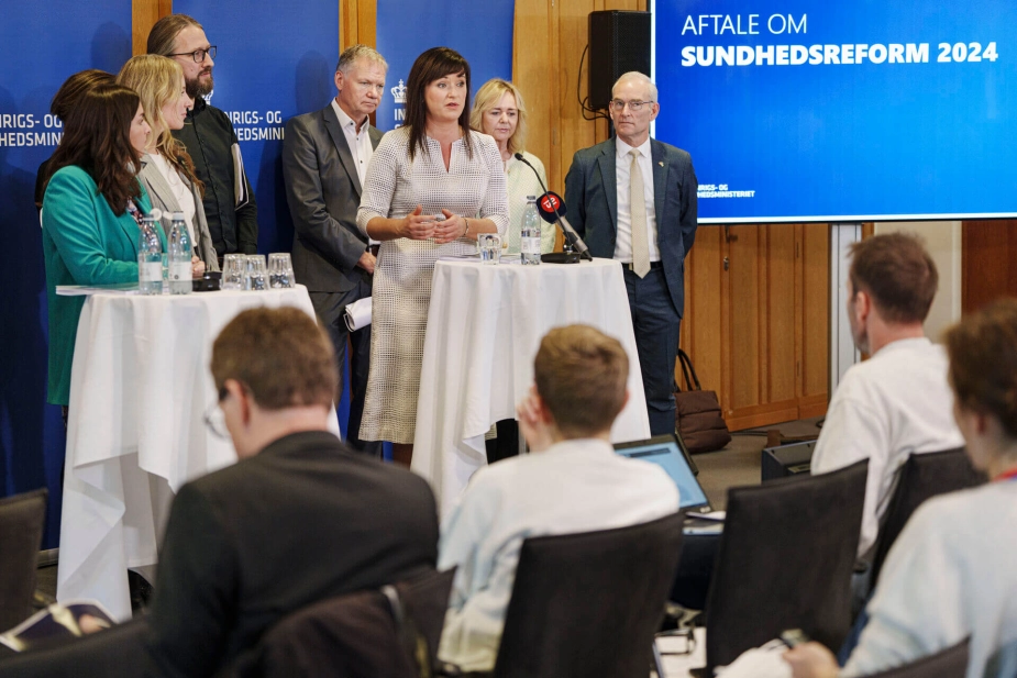 Sådan så det ud, da Indenrigs- og sundhedsminister Sophie Løhde og ordførere for partierne bag aftalen præsenterede aftale om ny sundhedsreform på et pressemøde i København i november 2024.