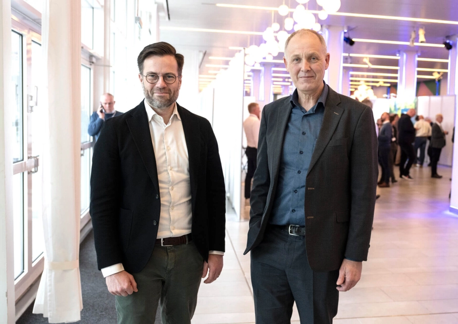 KL-formand Martin Damm (V) og næstformand Peter Rahbæk Juel (S) til Kommunaløkonomisk Forum (KØF). KL gør klar til en skrivelse, der lægger op til bredt kommissorium.