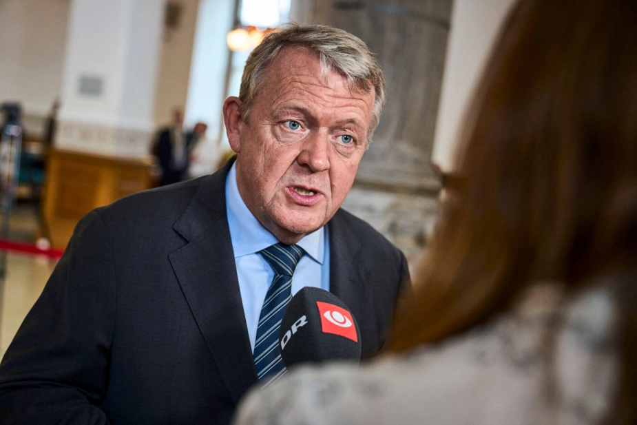 Lars Løkke Rasmussen kritiserer kontanthjælpsreformen og opfordrer regeringen til at finde midlertidige midler, der kan hjælpe de mest udsatte kontanthjælpsmodtagere.