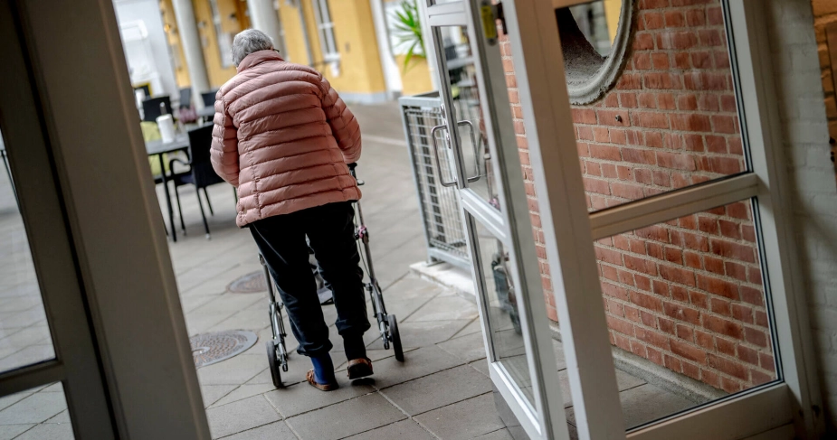 10,3 procent af kvinderne på 65 år eller derover på landsplan har tegn på ensomhed, viser til fra Ældreprofilen.