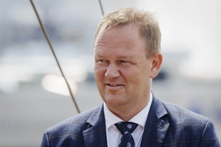 Borgmester i Esbjerg Jesper Frost Rasmussen (V) har tirsdag besluttet at aflyse en tur til USA.