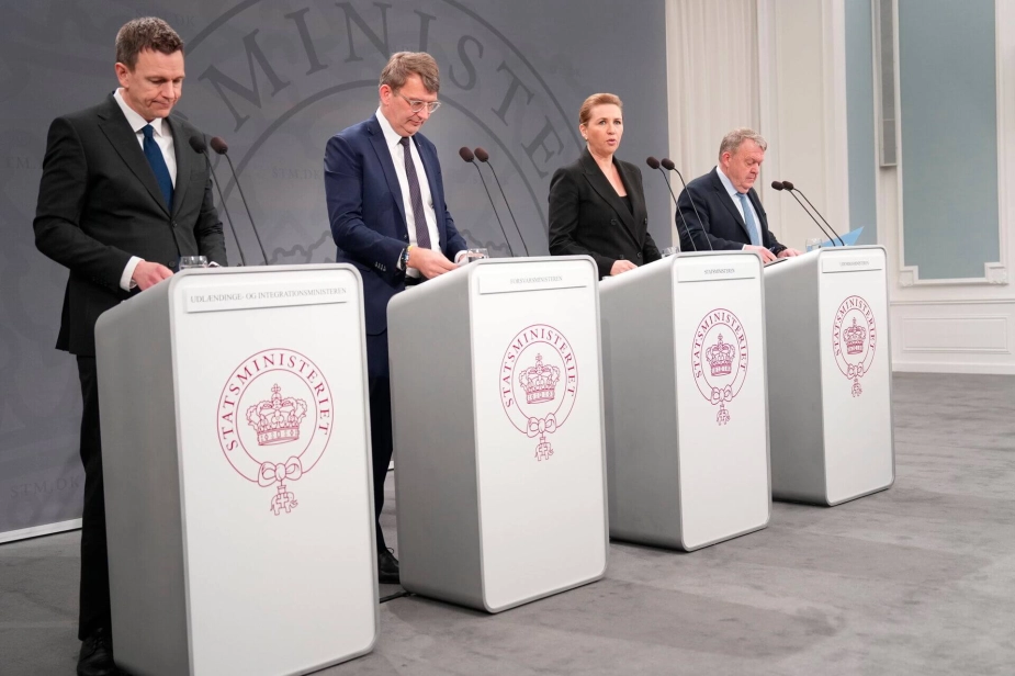 Statsminister Mette Frederiksen (S), udenrigsminister Lars Løkke Rasmussen (M), forsvarsminister Troels Lund Poulsen (V) og udlændige- og integrationsminister Rasmus Stoklund (S) præsenterede fredag udspillet til en udvisningsreform.