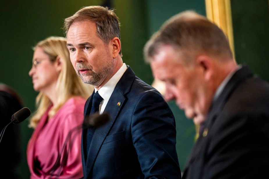 Kort før valgudskrivelsen gjorde udenrigsminister Lars Løkke Rasmussen det klart, at det ar allersidste nat med kliken.