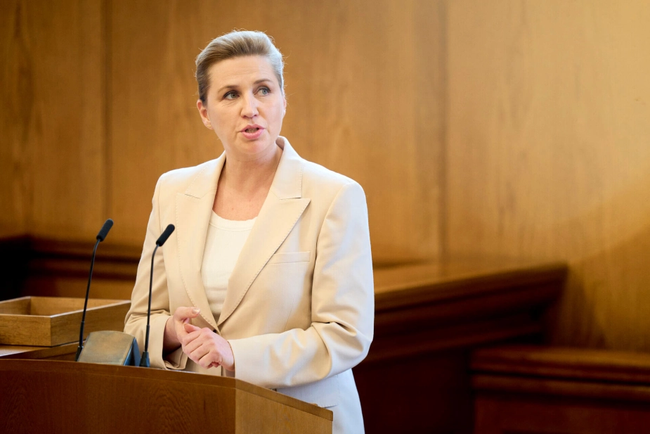 Statsminister Mette Frederiksen var med til at gøre jobcentrene til et centralt valgtema i 2022. Denne gang fylder beskæftigelsespolitikken markant mindre i valgkampen frem mod 24. marts.