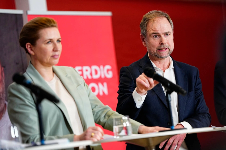 "Vi har som socialdemokrater et meget stærkt øje for, at vi skal passe godt på vores velfærdssamfund. Det havde vi, da vi sad og forhandlede med kommunerne sidste år. Det kommer vi også til, når vi skal forhandle igen," sagde finansminister Nicolai Wammen (S) på torsdagens pressemøde.