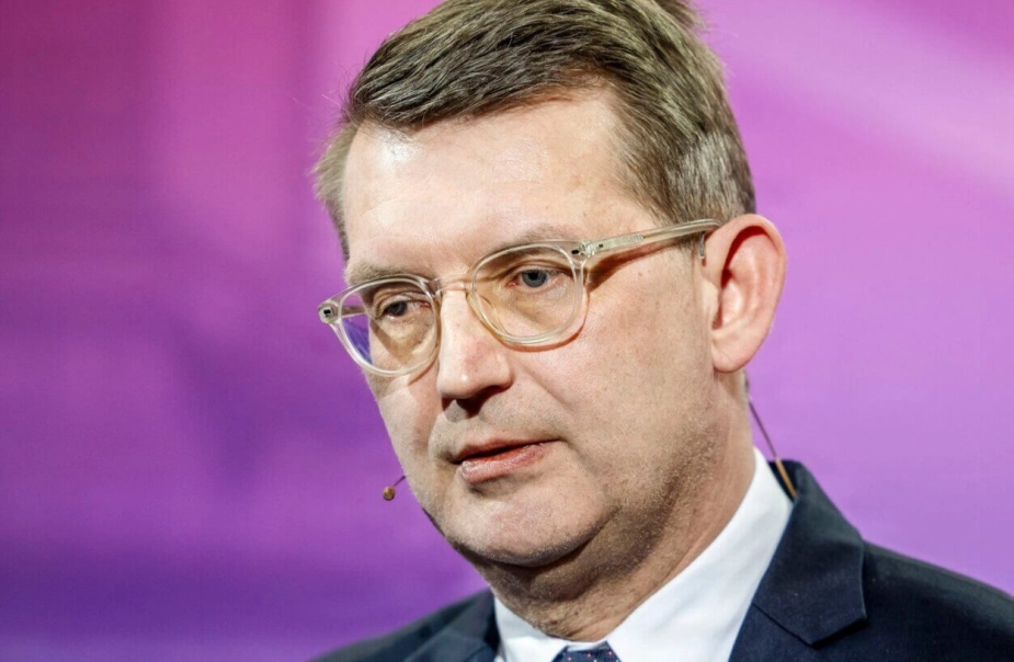 Troels Lund Poulsen på TV-debat på TV2 søndag d. 8. marts, hvor han og Mette Frederiksen debatterede en række emner som de to officielle statsministerkandidater.