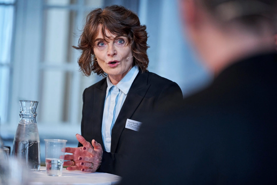 "Det handler om at skrue det sammen på en måde, så man har en ret fast vej, som man går," siger Lise Lotte Toft, direktør i Danske Vandværker, om et nationalt sprøjteforbud.