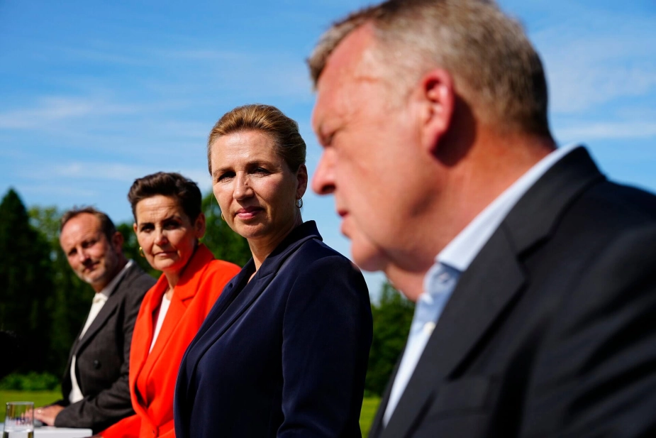 Den nye regering er sammensat af S, SF, R og M.