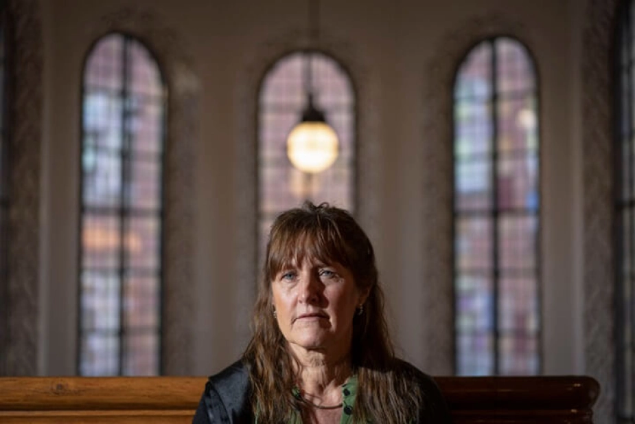 Helle Kristensen er en af to forslagsstillere i Aalborg byråd, som vil give ansatte fri i hele barnets sygeperiode - ikke blot den første.