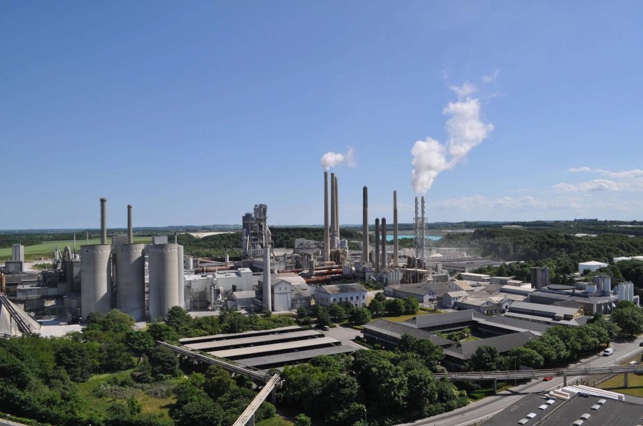 Projektet i Aalborg Portland sigter efter at fange op mod 1,4 million ton CO2 årligt fra 2030.