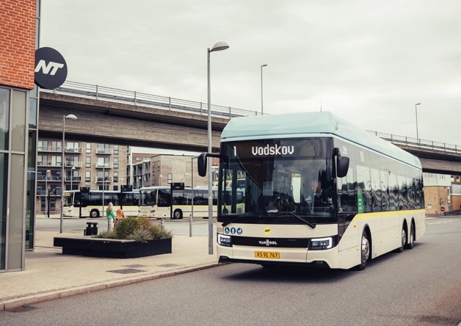 Et forsøg skal få flere gæster til Aalborg Kongres & Kultur Center i offentlig transport i stedet for at tage bilen.