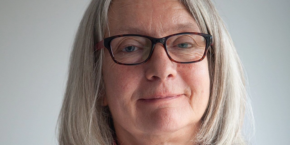 "Det vil være uhyre vigtigt, at man i kommunerne og i den enkelte plejeenhed formår at prioritere den nødvendige læring og udvikling – på organisatorisk og individuelt niveau – også på trods af ressourcemæssige udfordringer," skriver Anne Liveng, lektor ved Roskilde Universitet, i dette debatindlæg.