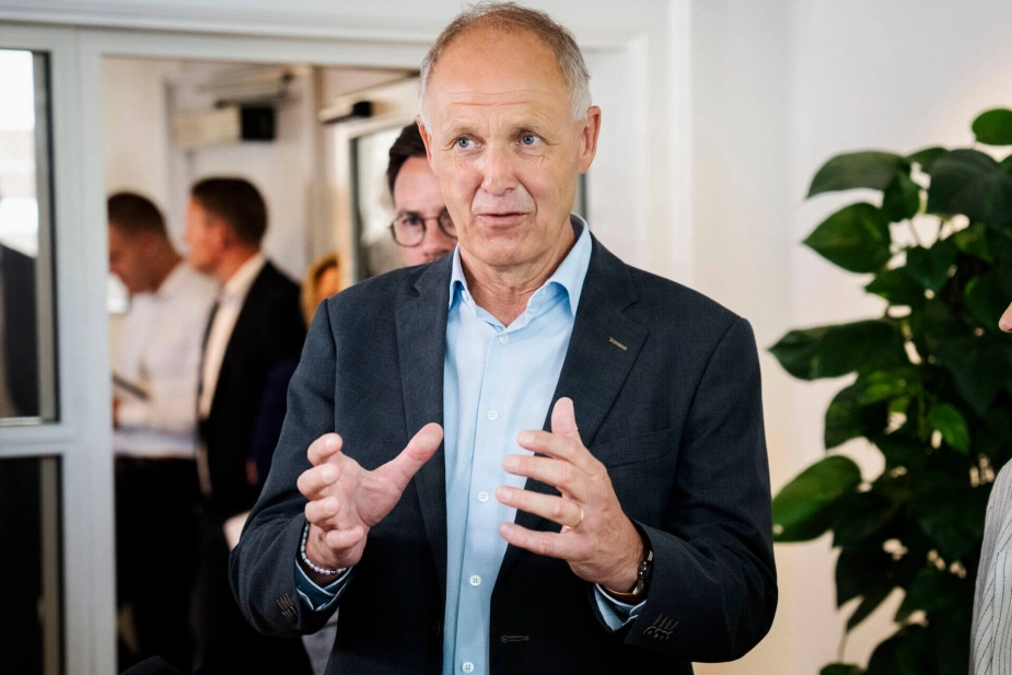 KL's næstformand erkendte på pressemødet, at kommunerne står overfor en betydelig prioriteringsopgave, fordi løftet i servicerammen er stort set uændret, mens områderne med udgiftsvækst er større.