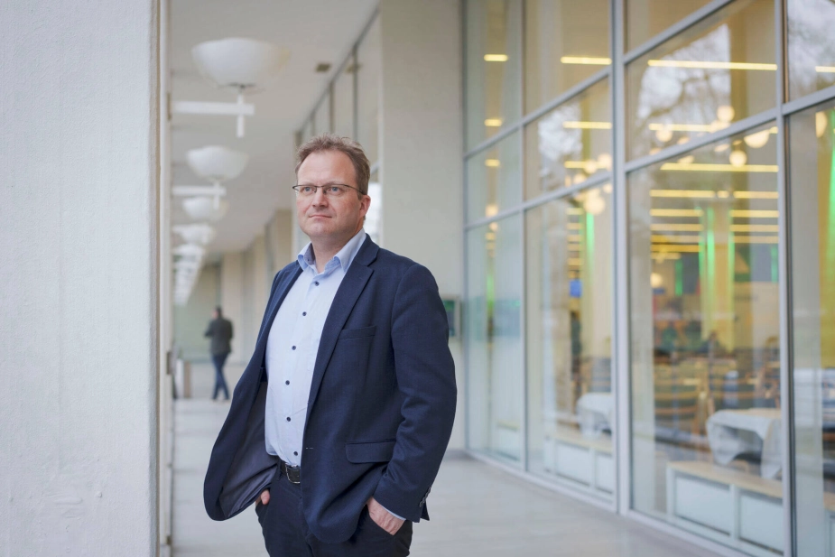 Steffen Damsgaard, formand for Landdistrikternes Fællesråd, tror ikke, at kommunerne kan lykkes med at erstatte regionernes rolle i forhold til regional udvikling. "Det er måske mere vigtigt end nogensinde, hvor mange kommuner oplever store forskelle i det økonomiske råderum, at man understøtter de lokale udviklingsinitiativer i hele regionen,", siger han.
