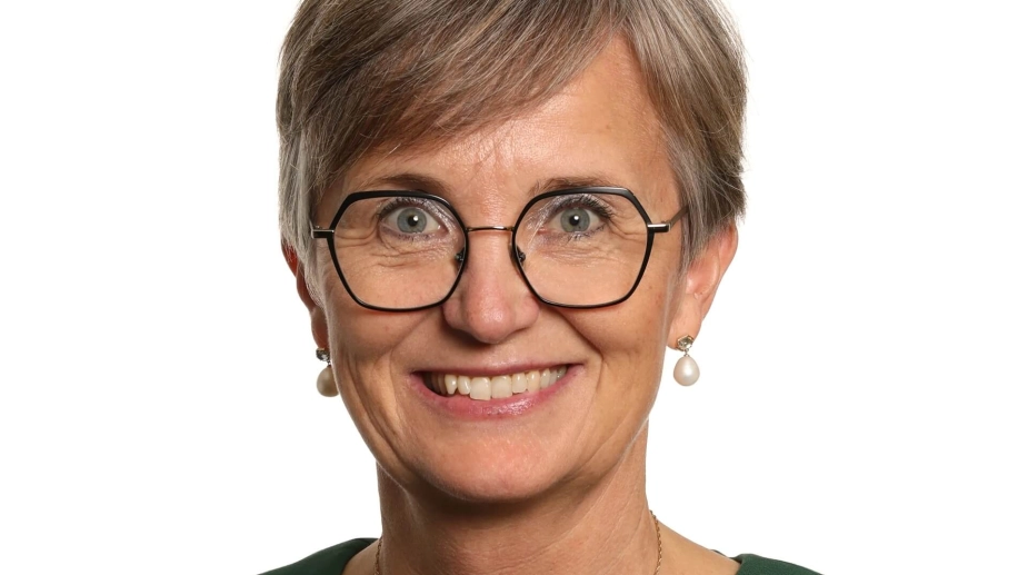 "Jeg håber virkelig, at du som ny minister er klar til hurtigt at tage handsken op og finde løsninger," skriver KL-formand Dorte West til ældreminister Jacob Marc i dette debatindlæg.