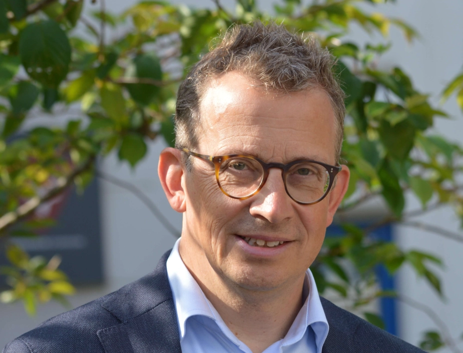 Valget faldt på Jan Dehn, da han både har længst direktørerfaring i den tilbageværende direktion, og fordi han tidligere har erfaring med at løse opgaven, lyder det.