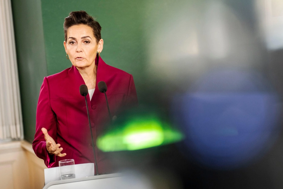 Økonomi- og Indenrigsminister Pia Olsen Dyhr (SF) skærper med nye udtalelser uenigheden om, hvor meget politiske hensyn skal fylde ved fastsættelsen af kriterierne i en kommende udligningsreform.