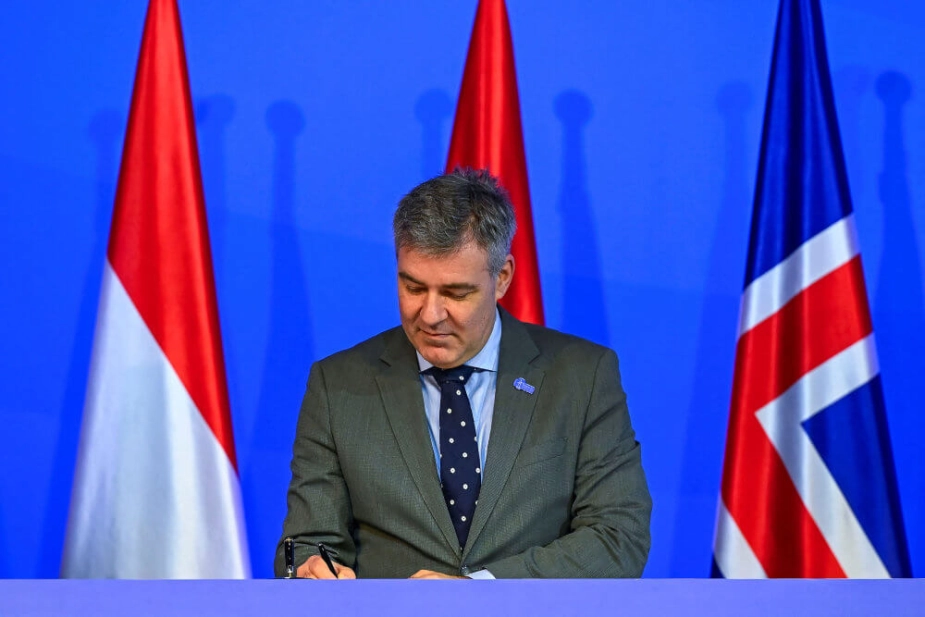 Klima-, energi- og forsyningsminister Lars Aagaard (M) er mandag i Hamborg til energitopmødet North Sea Summit.
