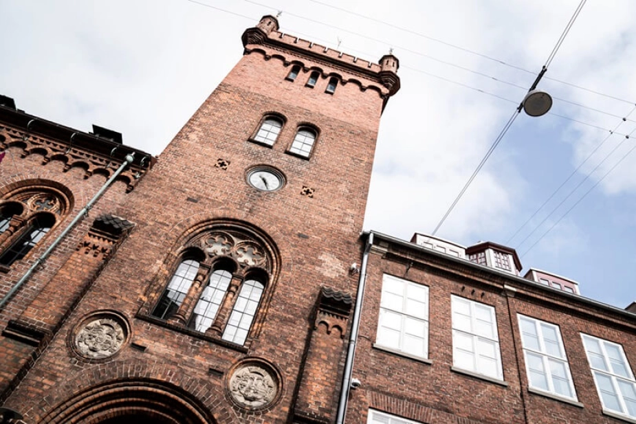 Dansk Folkeparti har ikke været repræsenteret i byrådssalen i Helsingør i to år, og nu lukker den lokale partiforening helt ned.