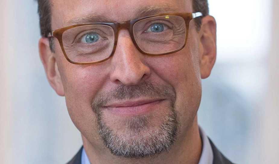 "Vi skal finde nye veje til at styre økonomien," siger Jakob Bigum Lundberg efter de næsten første 100 dage med ældreloven.